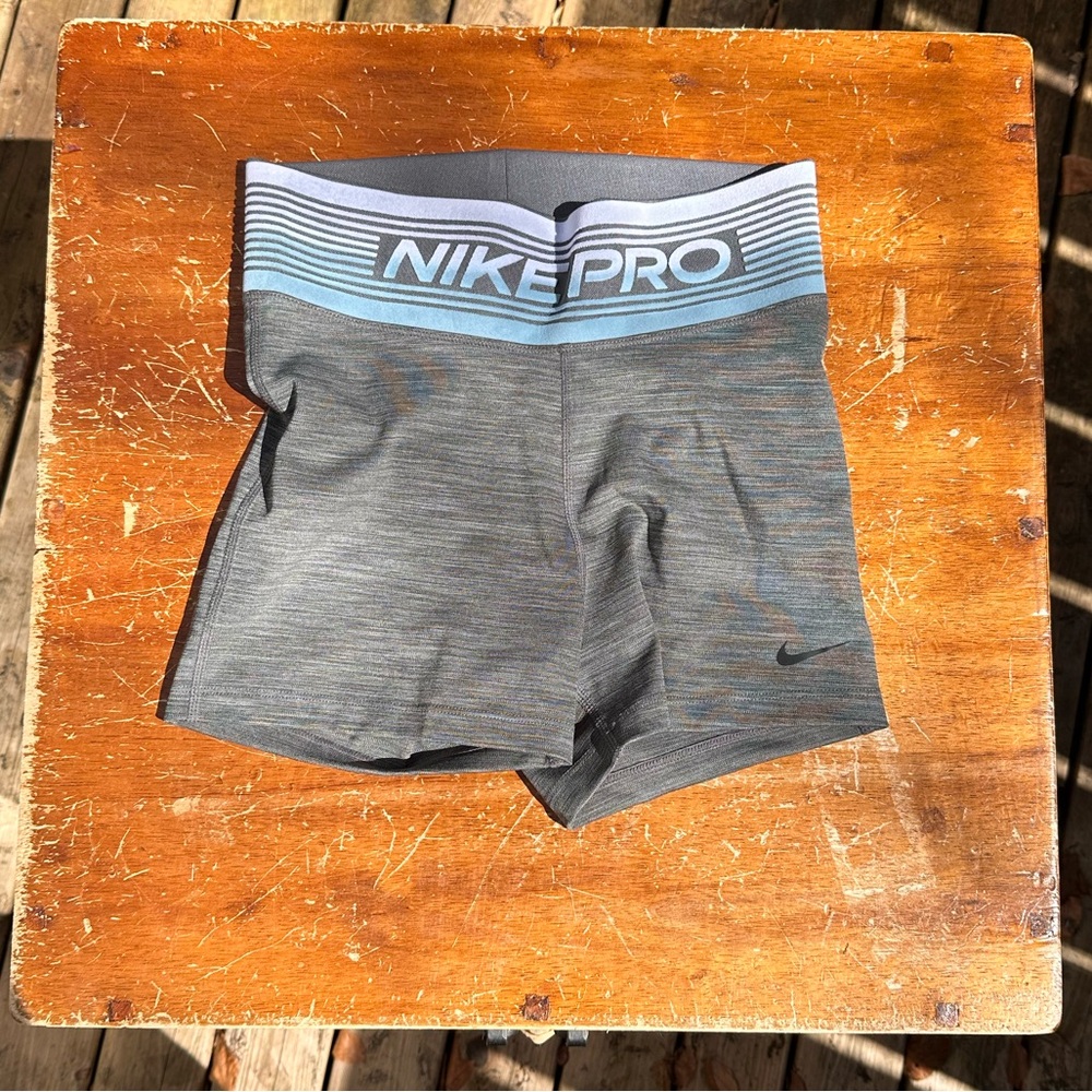 Nike Pro Shorts small